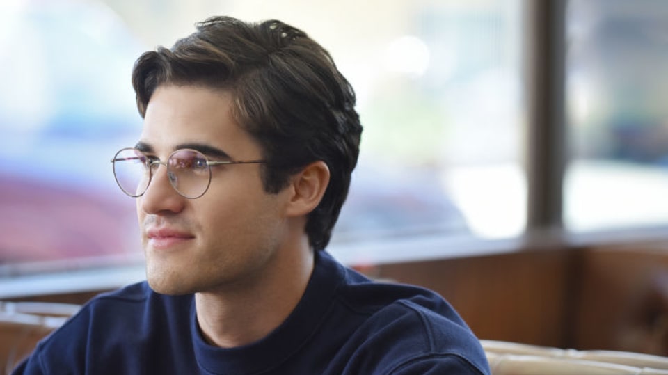 Darren Criss jako vrah Andrew Cananan